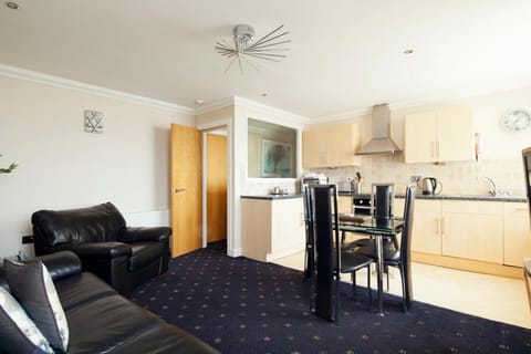 Queens Mansions: Ocean View Apartment Apartment in Blackpool