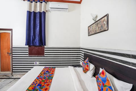 FabHotel Sarwan Hotel in Agra