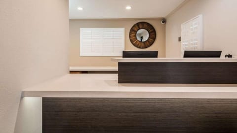 Lobby or reception, On site