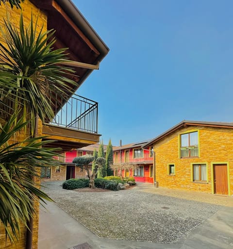 Bergamo Easy Airport sleep fly parking Apartment in Bergamo
