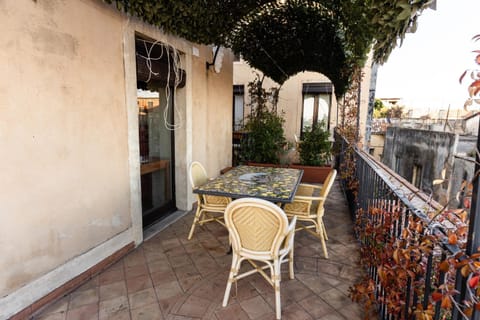 Day, View (from property/room), Balcony/Terrace, Dining area