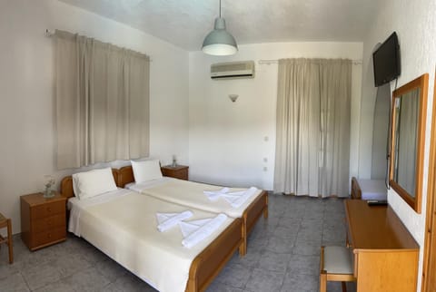 Marigoula Village Appartement-Hotel in Skopelos