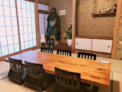 大今里一戸建 Samurai House Imazaki 難波直通 House in Osaka