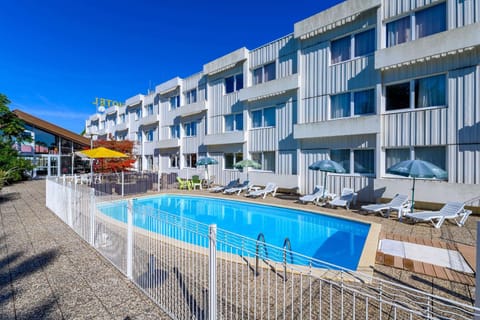 Property building, On site, Pool view, Swimming pool