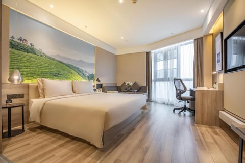 Atour Hotel Wuhan Tianhe Airport Tenglong Avenue Subway Station Hotel in Wuhan