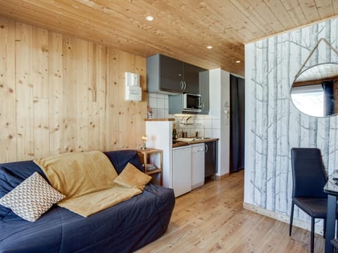 Studio Le Curling A-21 by Interhome Condo in Tignes