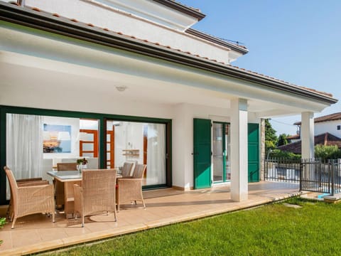 Holiday Home Villa Beach Front by Interhome House in Istria County