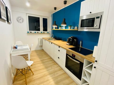 Coffee/tea facilities, Kitchen or kitchenette, Food and drinks