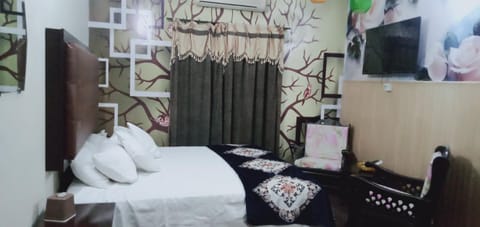 Homewood Suite - Rooms & Appartments Copropriété in Lahore