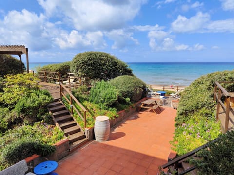 Garden, View (from property/room), Balcony/Terrace