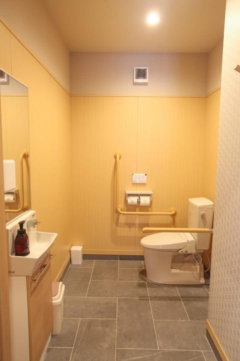 Apartment Hotel Tenjin TUMUGU / Vacation STAY 62187 Hotel in Fukuoka