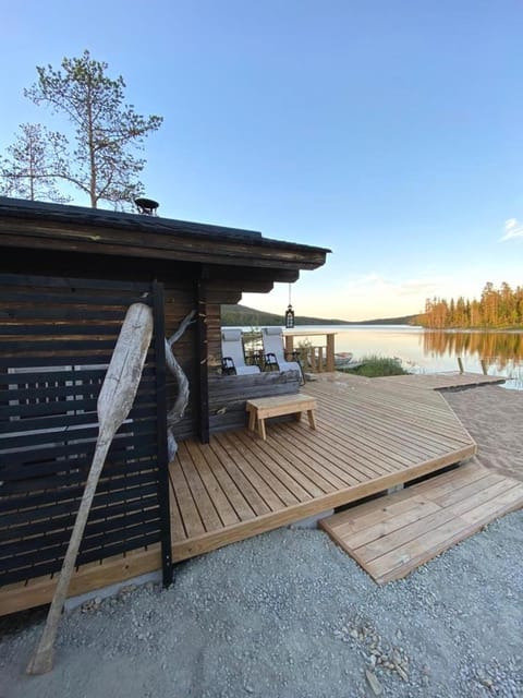 Lake Kesänki Cottage Condo in Lapland