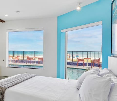 Ocean Treasure Beachside Suites Resort in Lauderdale-by-the-Sea