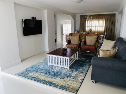 Bencorrum Self-Catering Apartments Condo in Durban