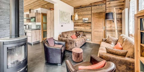 Chalet Les Lauzes - Chalets pour 10 Personnes 88 Chalet in Champagny-en-Vanoise