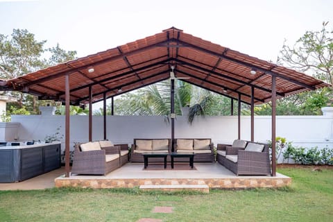 Casa Serenity by StayVista - Relax with a pool, lawn, and inviting jacuzzi Villa in Lonavla