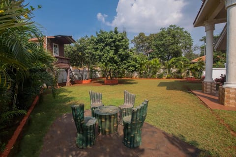 Casa Serenity by StayVista - Relax with a pool, lawn, and inviting jacuzzi Chalet in Lonavla