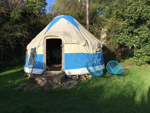 Inch Hideaway Eco Camping Campingplatz /
Wohnmobil-Resort in County Cork