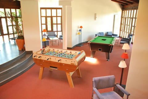 Communal lounge/ TV room, Billiard, Billiard, Game Room