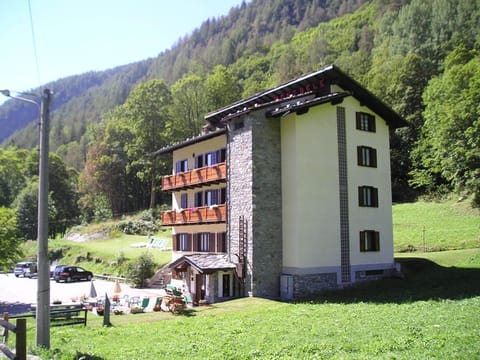 Mont Gelé Hotel in Aosta Valley, Italy