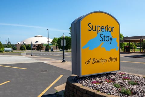 Superior Stay Hotel Hotel in Marquette