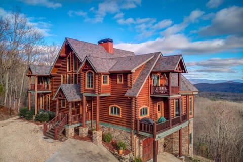 Rustic Luxury Retreat Haus in Union County