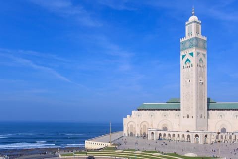 Mosquee & Sea View Casablanca Condo in Casablanca