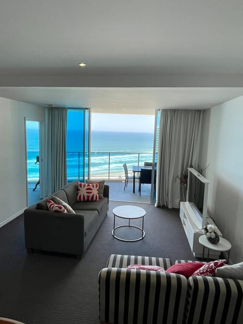 H Luxury Apartment at Surfers Paradise High floor Apartment in Surfers Paradise Boulevard