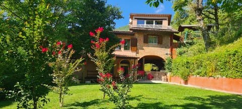 Borgo Canapegna - 2 private villas and 3 private pools in the heart of Le Marche Haus in Umbria