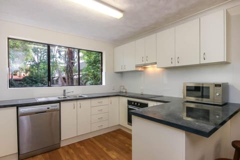 St Lucia 2 Bedroom Apartment Close to UQ and Citycat Apartamento in Indooroopilly