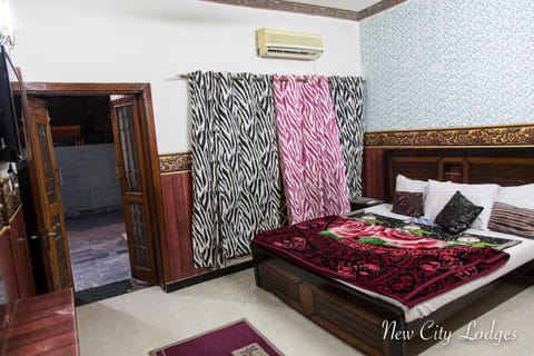 New city lodges guesthouse Bed and Breakfast in Islamabad