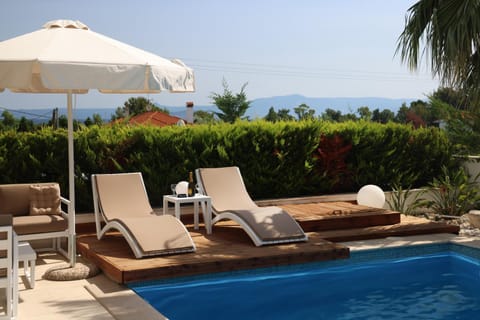 Villa Douglas - Private Pool, BBQ, 4Bdrms, View Villa in Halkidiki