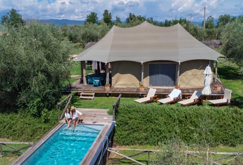 E-glamping/Blue Saphir Tent Luxury tent in Arezzo