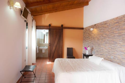 FINCA LAS DEHESILLAS Country House in Sierra Norte de Sevilla