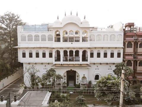 Property building, View (from property/room), Balcony/Terrace