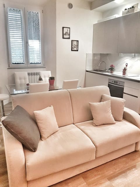 Leopolda Suite Apartment in Florence