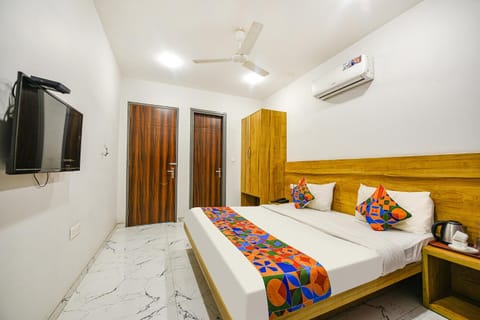 FabHotel Gazelle Inn I Hotel in Gurugram