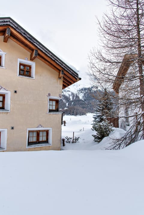 Chesa Romana - Silvaplana Apartment in Saint Moritz
