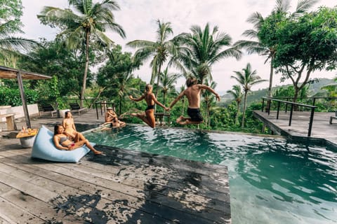 Kirikan Villas, Secluded Jungle Paradise Chalet in West Praya