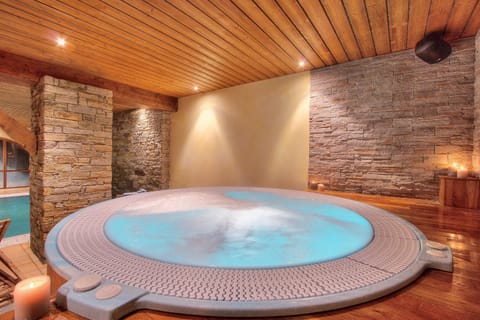 Hot Tub, Spa and wellness centre/facilities