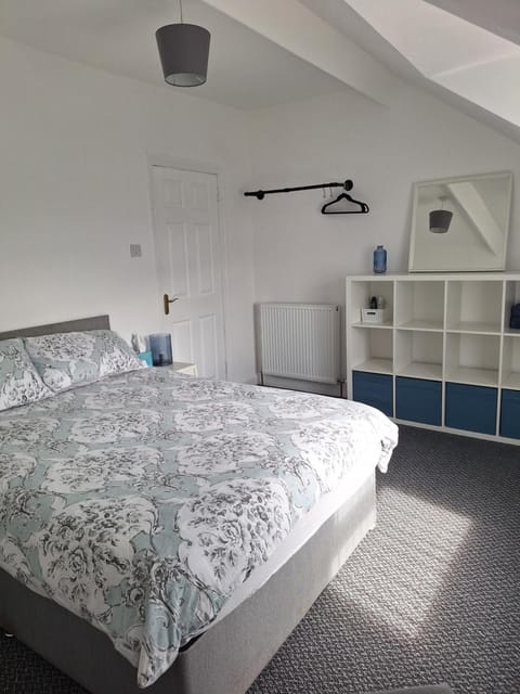 Private Room on Donegall Road in Central Belfast Bed and Breakfast in Belfast