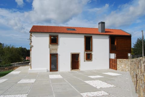 Casa do cruceiro na Costa da Morte House in Bergantiños