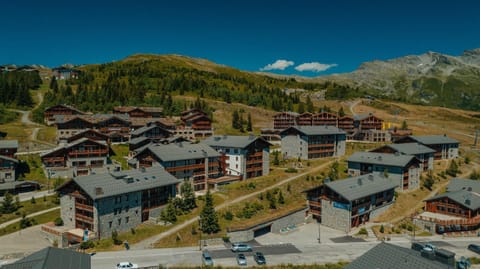 Nearby landmark, Natural landscape, Bird's eye view, Mountain view, Parking