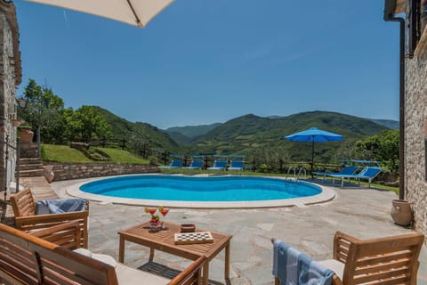 Natural landscape, Mountain view, Swimming pool, sunbed