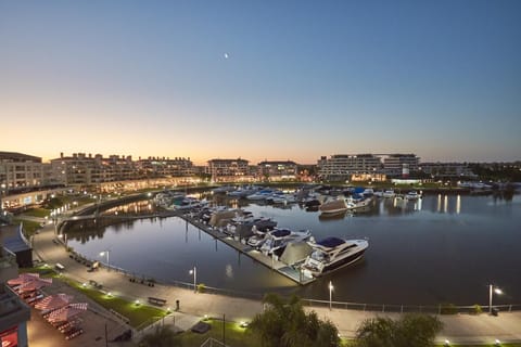 Nearby landmark, Natural landscape, City view