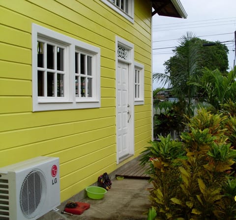 Yellow Houses Bocas Condo in Bocas del Toro Province