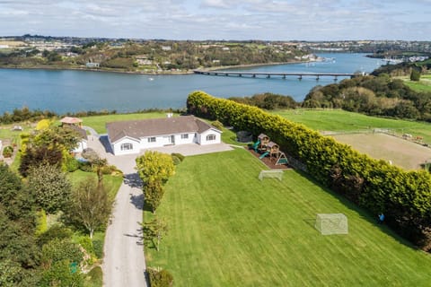 Marina views, Kinsale, Exquisite holiday homes, sleeps 20 House in County Cork