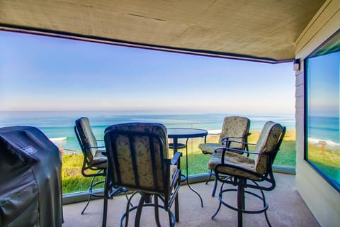 Oceanview SURF9 Condo with Spa Apartamento in Solana Beach