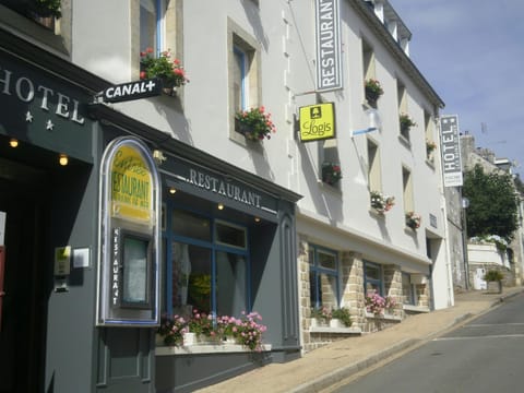 Les Bains de Mer Riviera Bretonne Hotel in Bénodet