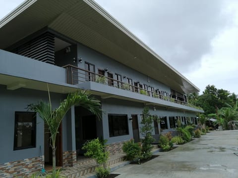 Tatay Seseng's Apartment Hotel in Panglao